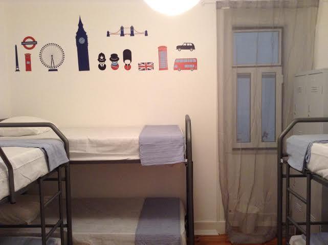 The Swallow Hostel Lisbon Room photo