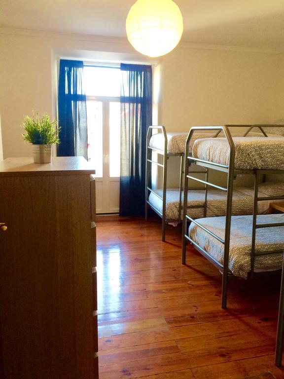The Swallow Hostel Lisbon Room photo